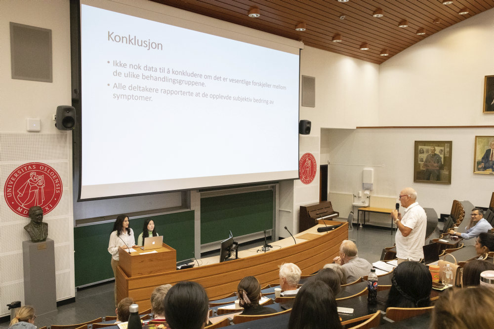 Studenter i auditorium